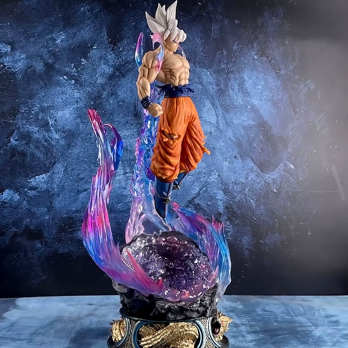 Dragon Ball - DRT031 - Anime Dragon Ball Figure Son Goku Action Figures Ultra Instinct Super Saiyan Statue Pvc Emit Light Model Collection Gifts