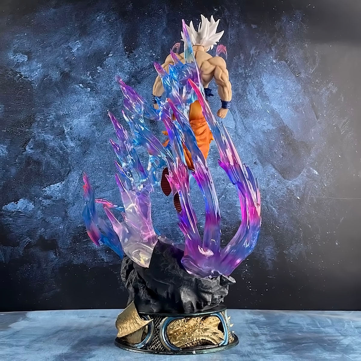 Dragon Ball - DRT031 - Anime Dragon Ball Figure Son Goku Action Figures Ultra Instinct Super Saiyan Statue Pvc Emit Light Model Collection Gifts