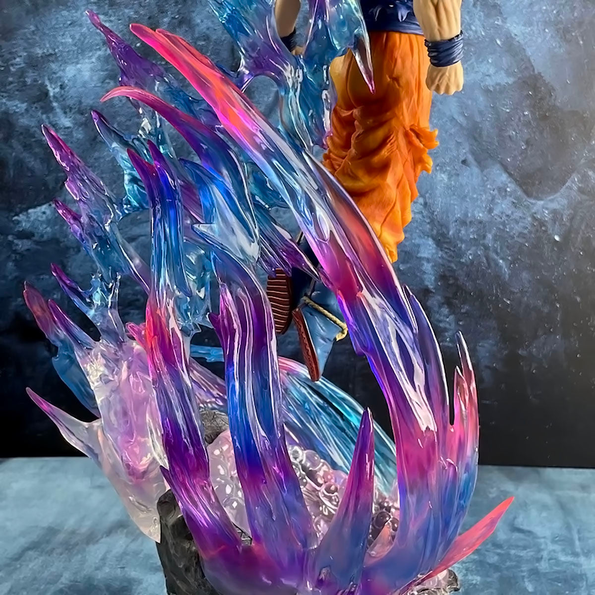 Dragon Ball - DRT031 - Anime Dragon Ball Figure Son Goku Action Figures Ultra Instinct Super Saiyan Statue Pvc Emit Light Model Collection Gifts